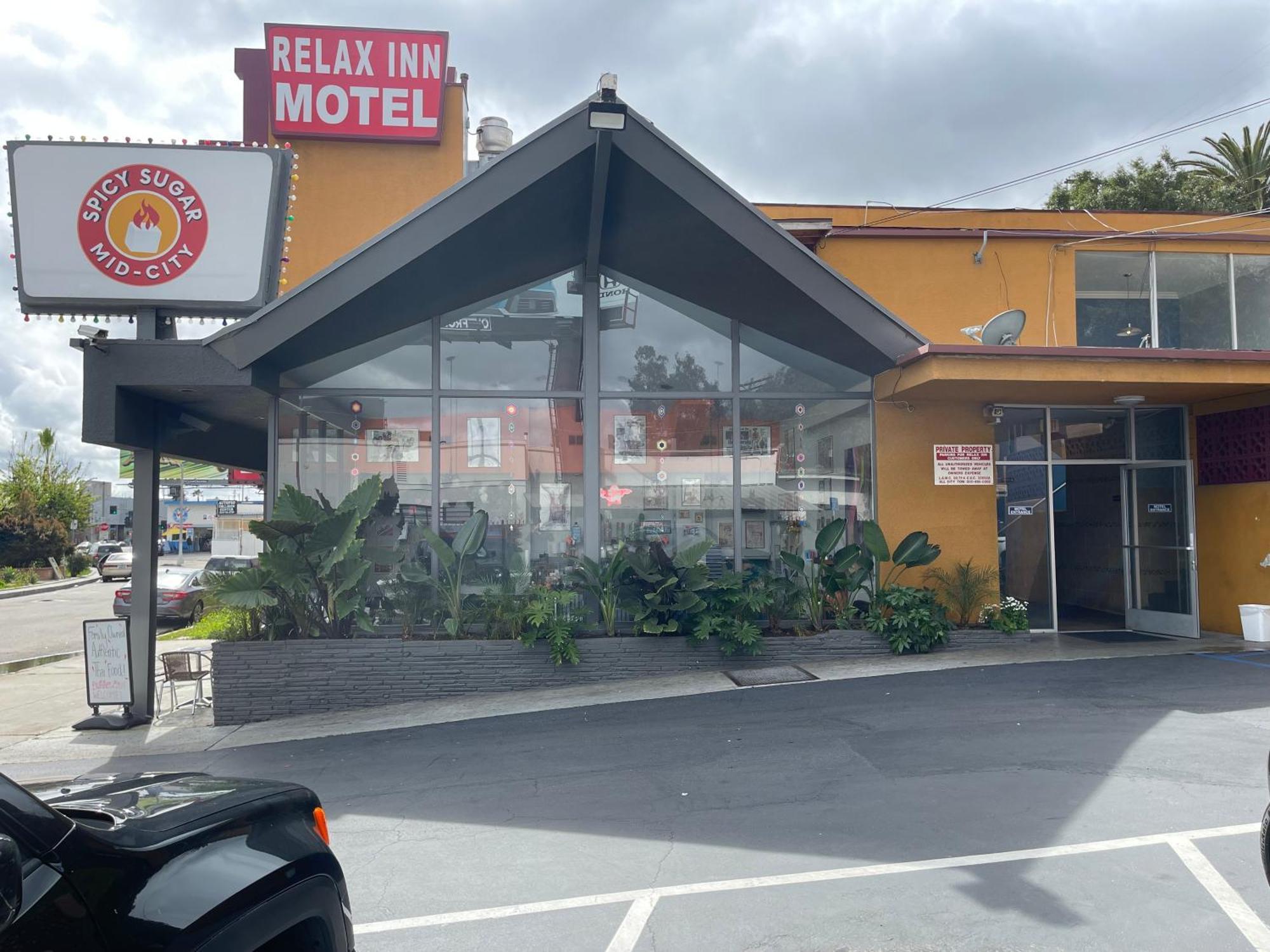 Relax Inn Los Angeles Bagian luar foto