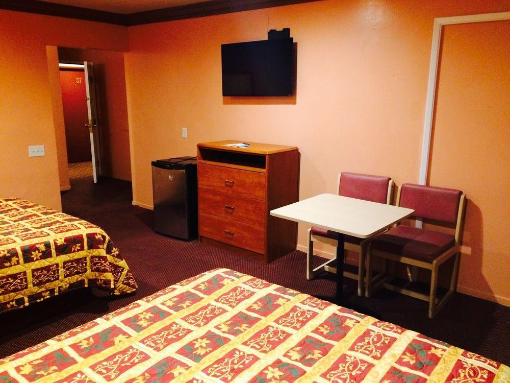 Relax Inn Los Angeles Bagian luar foto